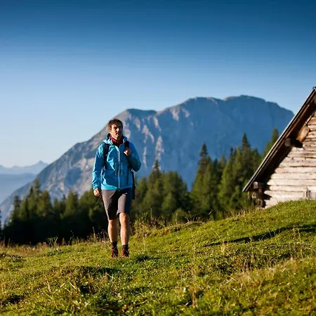 奥赛兰德酒店 3*