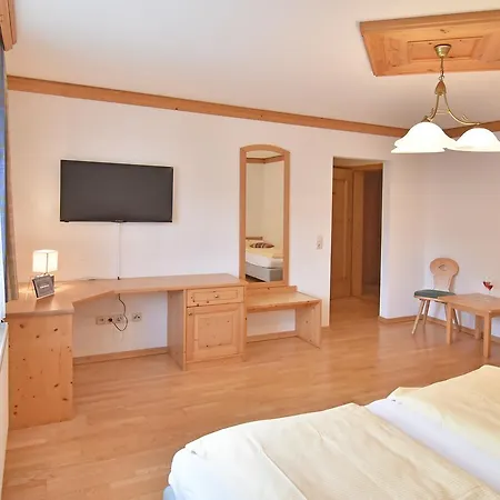 奥赛兰德酒店 3* 巴德米滕多夫